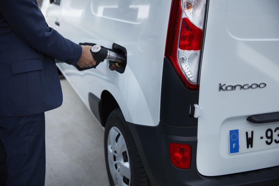 Детали экстерьера Renault Kangoo Maxi Z.E. 33 Hydrogen 2019 года  (фото 2 из 4)